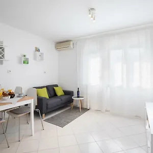 https://castropola-apartment.in-istria.net